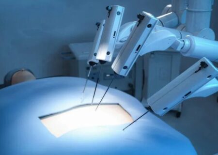 چرا پزشکان جراحی رباتیک را به جراحی سنتی ترجیح می‌دهند؟