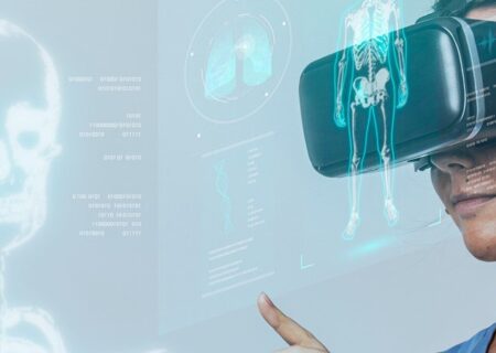 استفاده از هدست واقعیت مجازی برای درمان بیماران